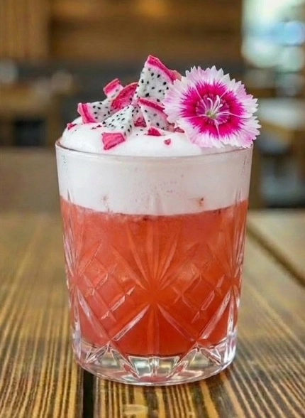 Dragonfruit Breeze cocktail